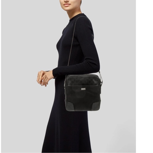 Authentic EUC GUCCI Guccissima Nylon GG Web Black Messenger - Picture 2 of 13